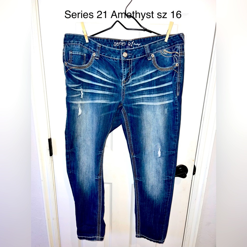 Series 21 Amethyst